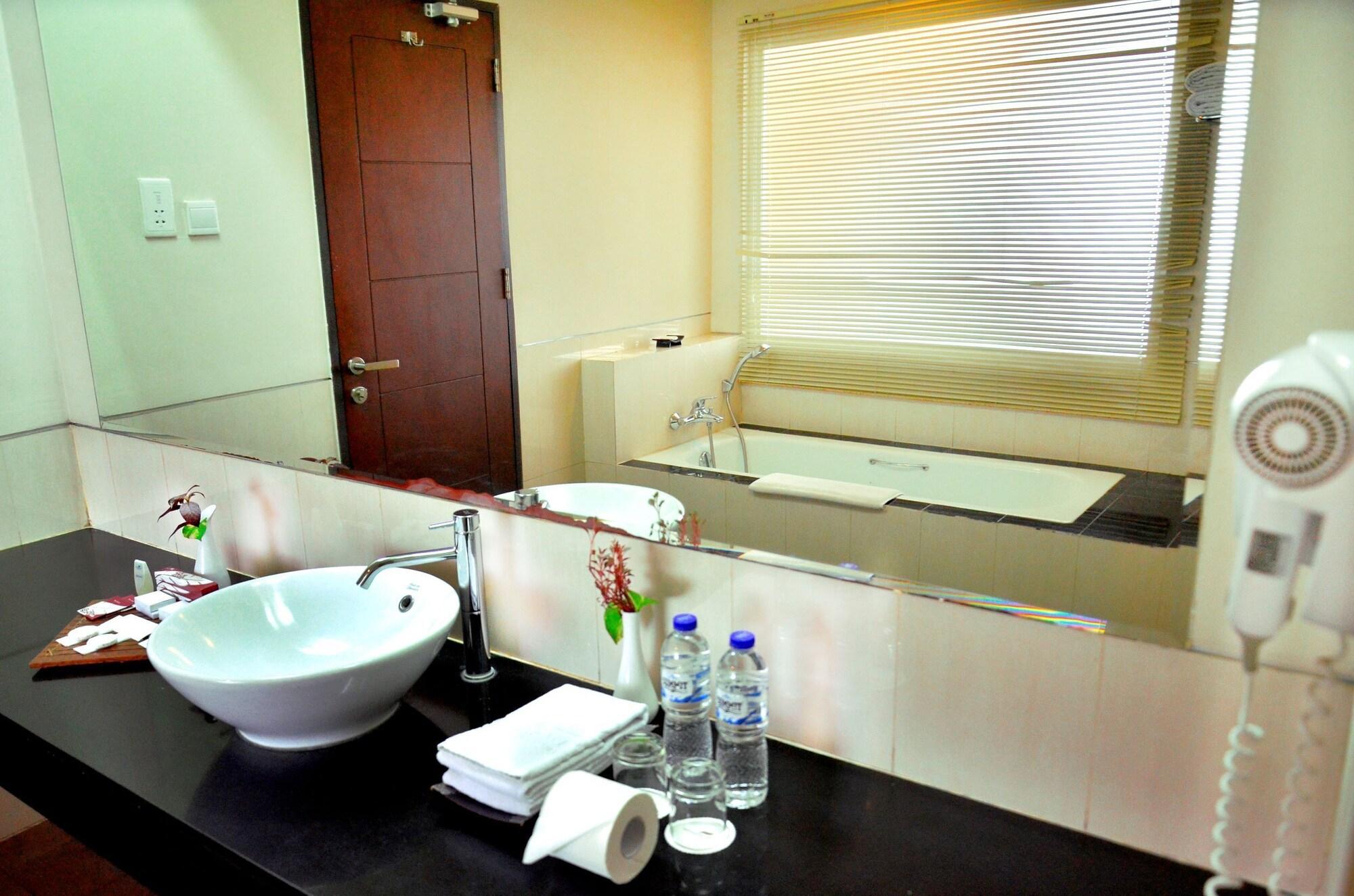 Padjadjaran Hotel Bogor Exterior photo